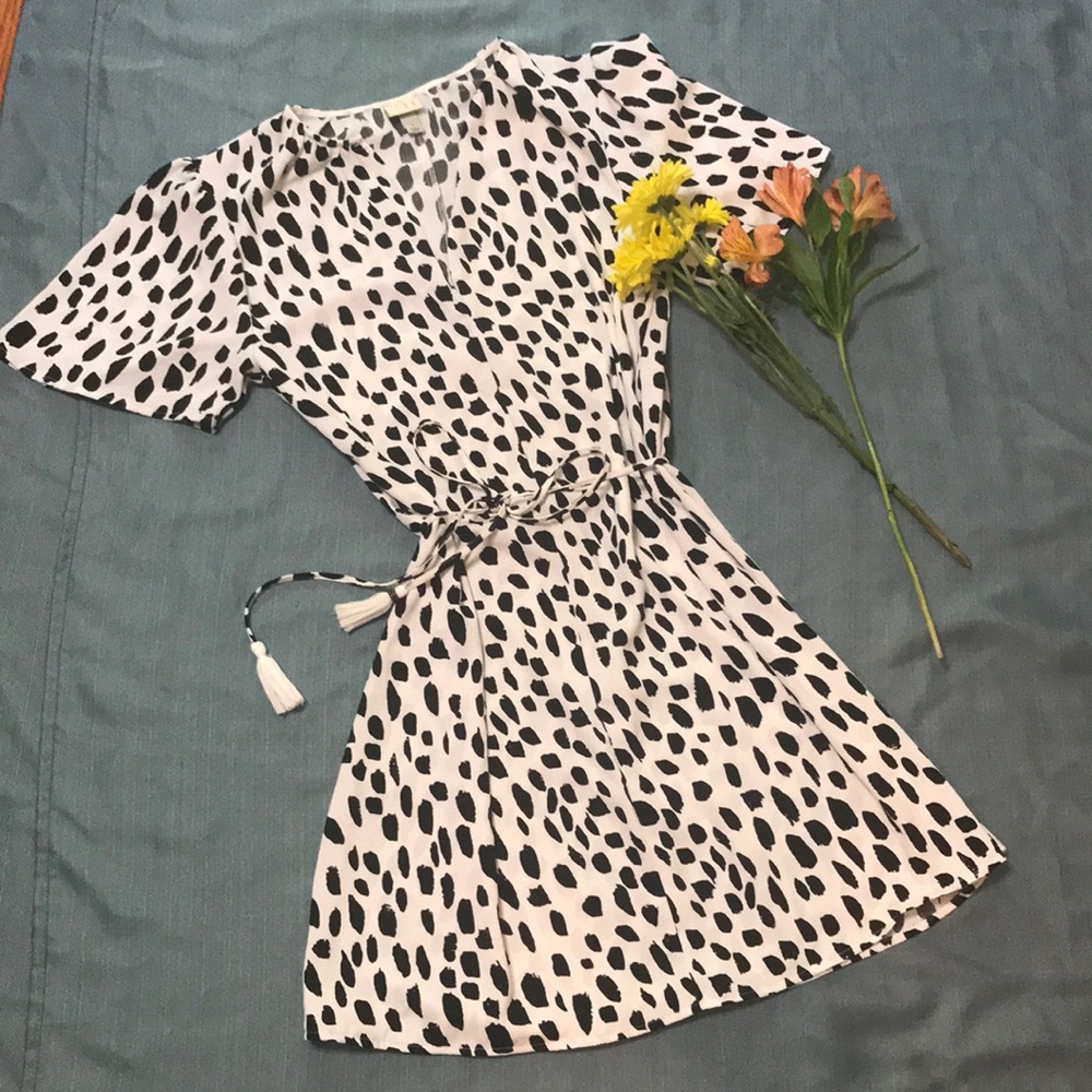 TARGET belted black and white dress